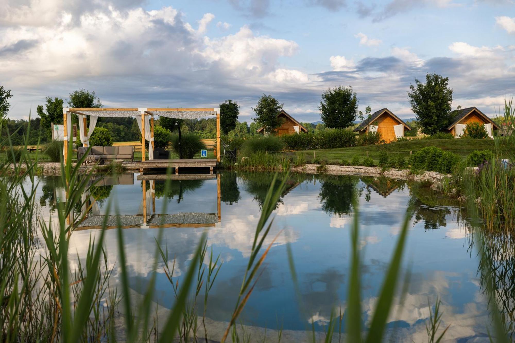 Glamping Kolpa Resort Gradac Exterior photo